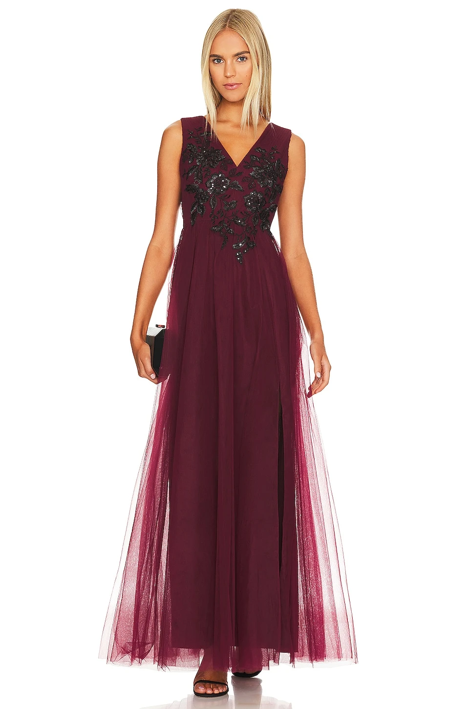 BCBGMAXAZRIA ROBE DE SOIRÉE LONGUE Deep Cranberry 4 BCBGMAXAZRIA ROBE DE SOIRÉE LONGUE Deep Cranberry – Image 4