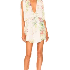 ROBE KOCHANG White Floral